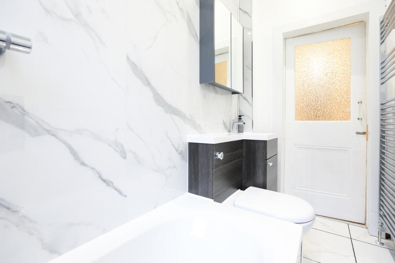 Stunning Modern 3 Bedroom Apartment Edinburgh Exteriér fotografie